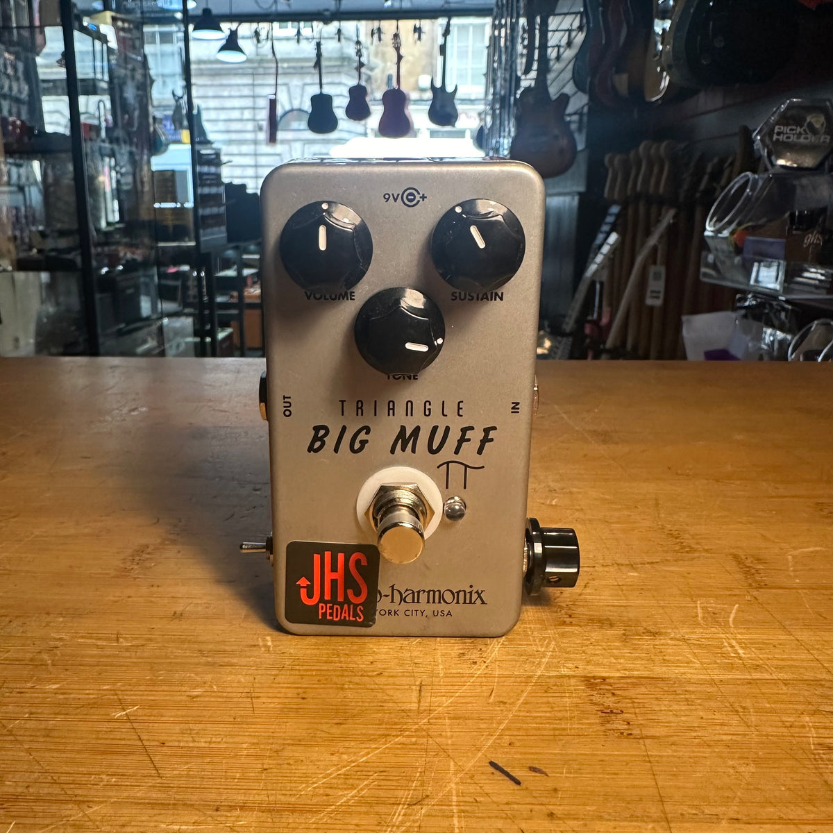 JHS Electro-Harmonix Triangle Big Muff Reissue - Preowned