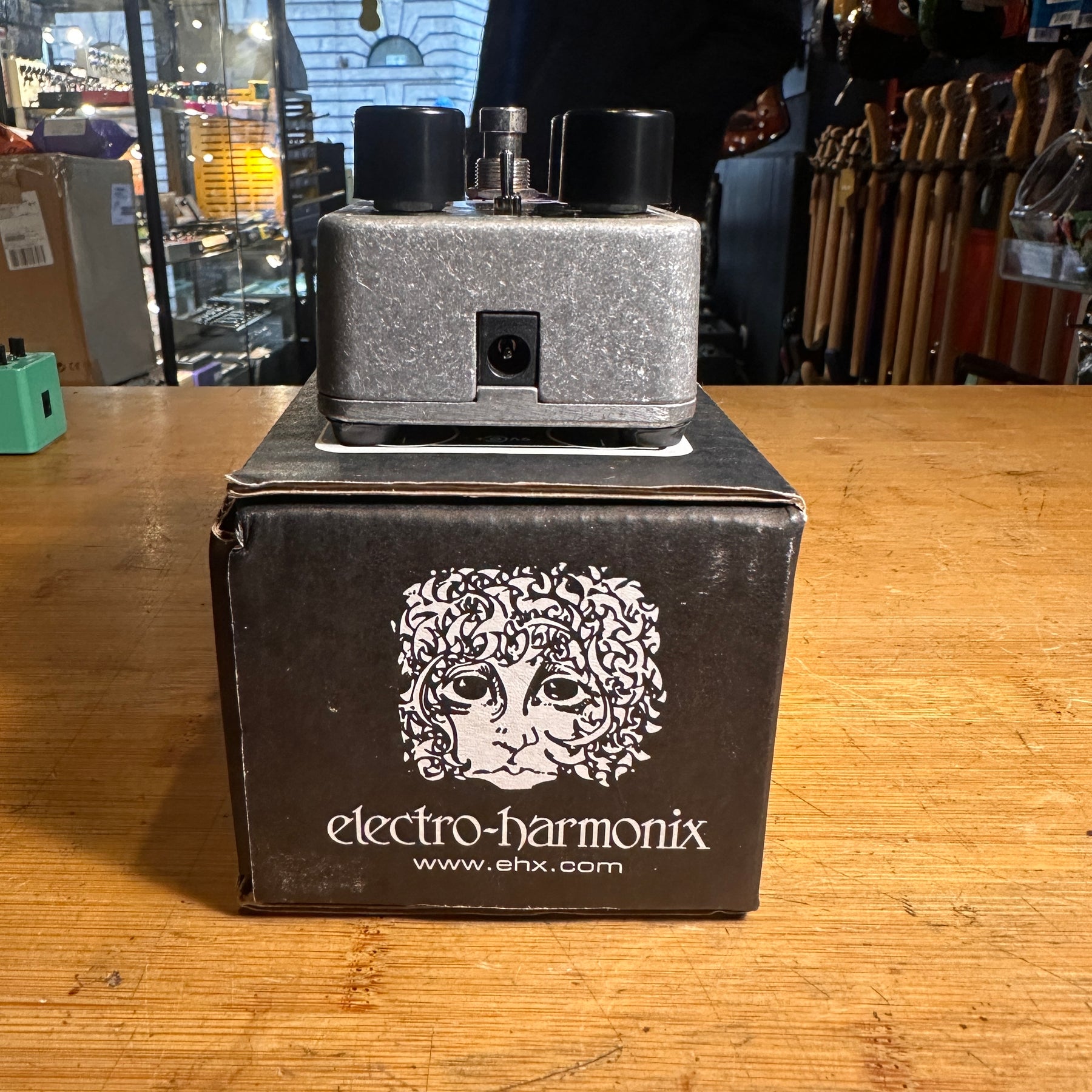 Electro-Harmonix Bass Clone Chorus Effect Pedal - Preowned with Box