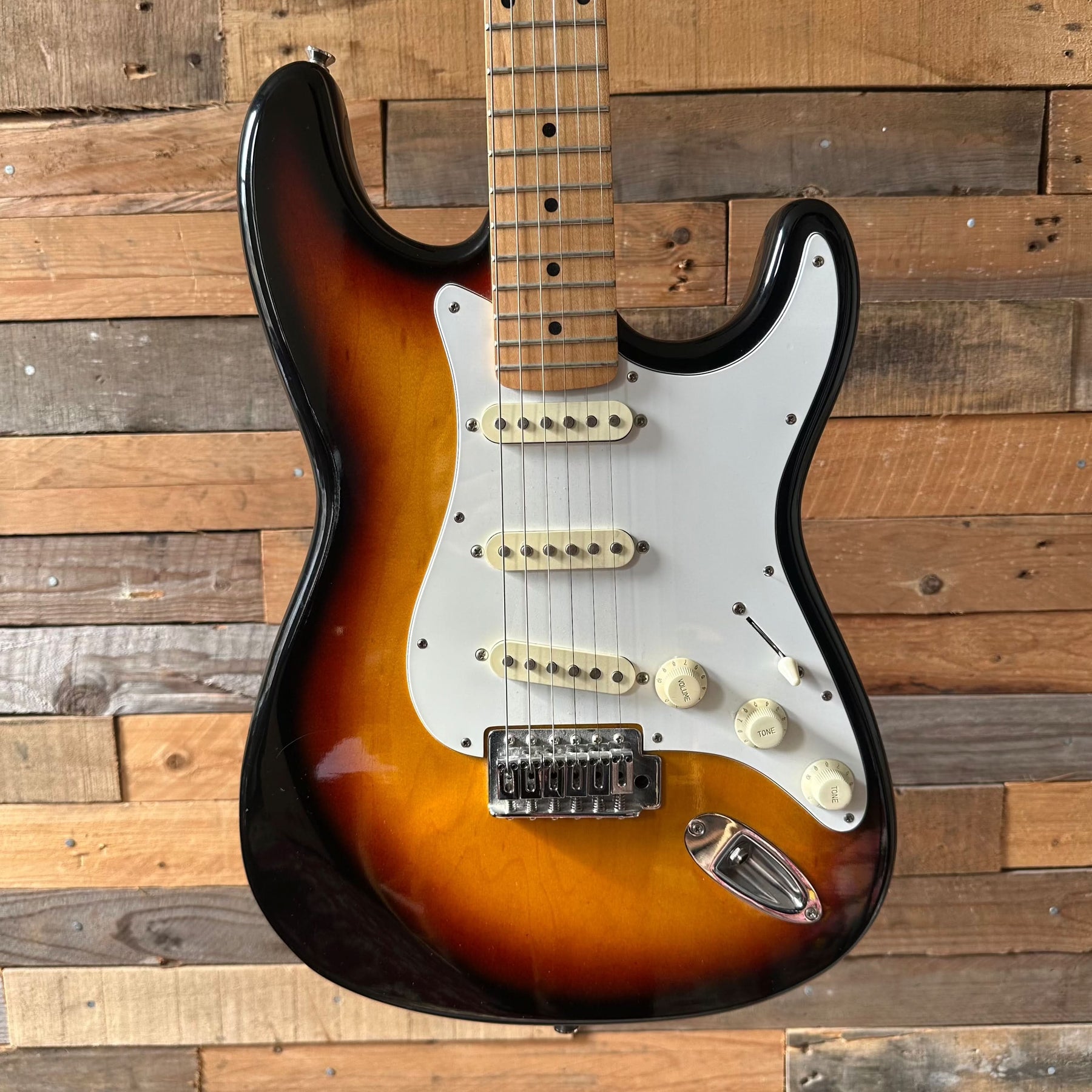 Tanglewood Stratocaster Copy - Sunburst - Preowned