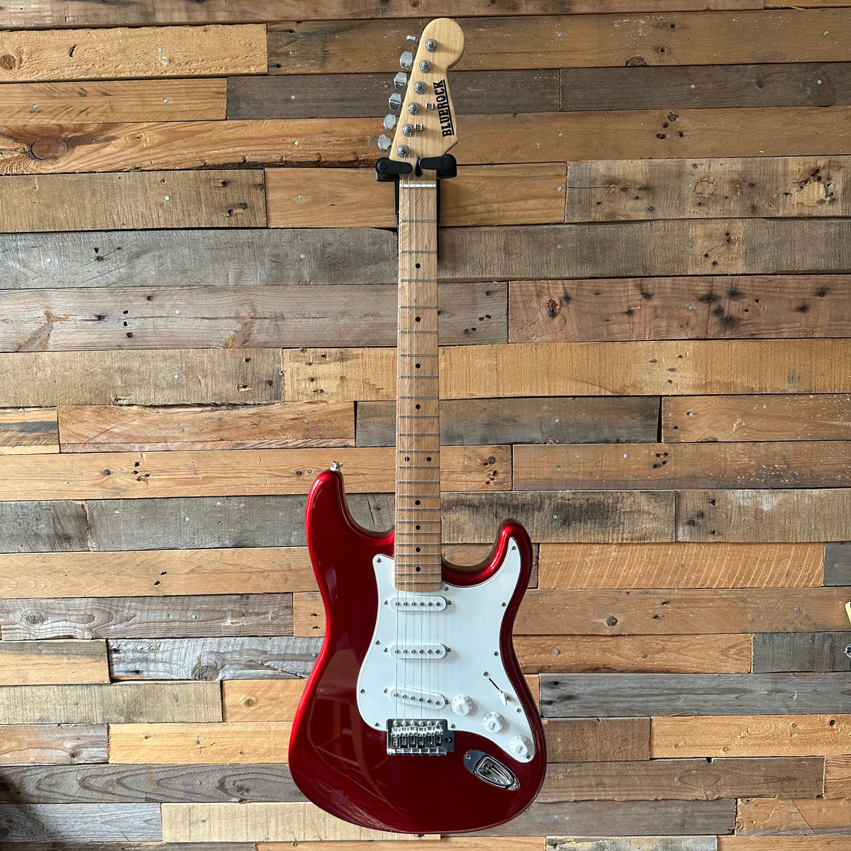 Bluerock Stratocaster Copy Electric Guitar - Red - Preowned