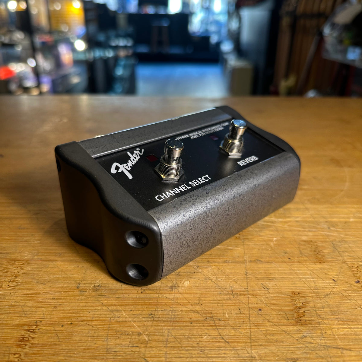 Fender 2-Button Footswitch: Channel-Reverb - Preowned